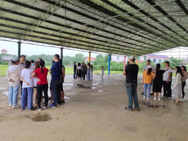 远程监控,报警巡逻,清机加钞,清分整点,凭证寄库,头寸箱寄库,商铺安保,智能家居